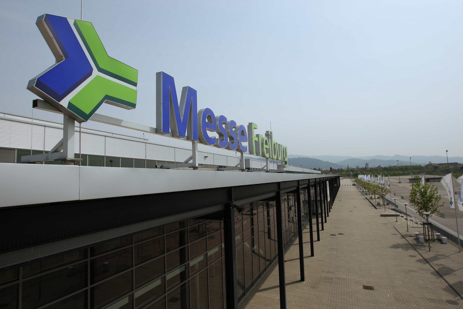 Messe Freiburg: Außenansicht